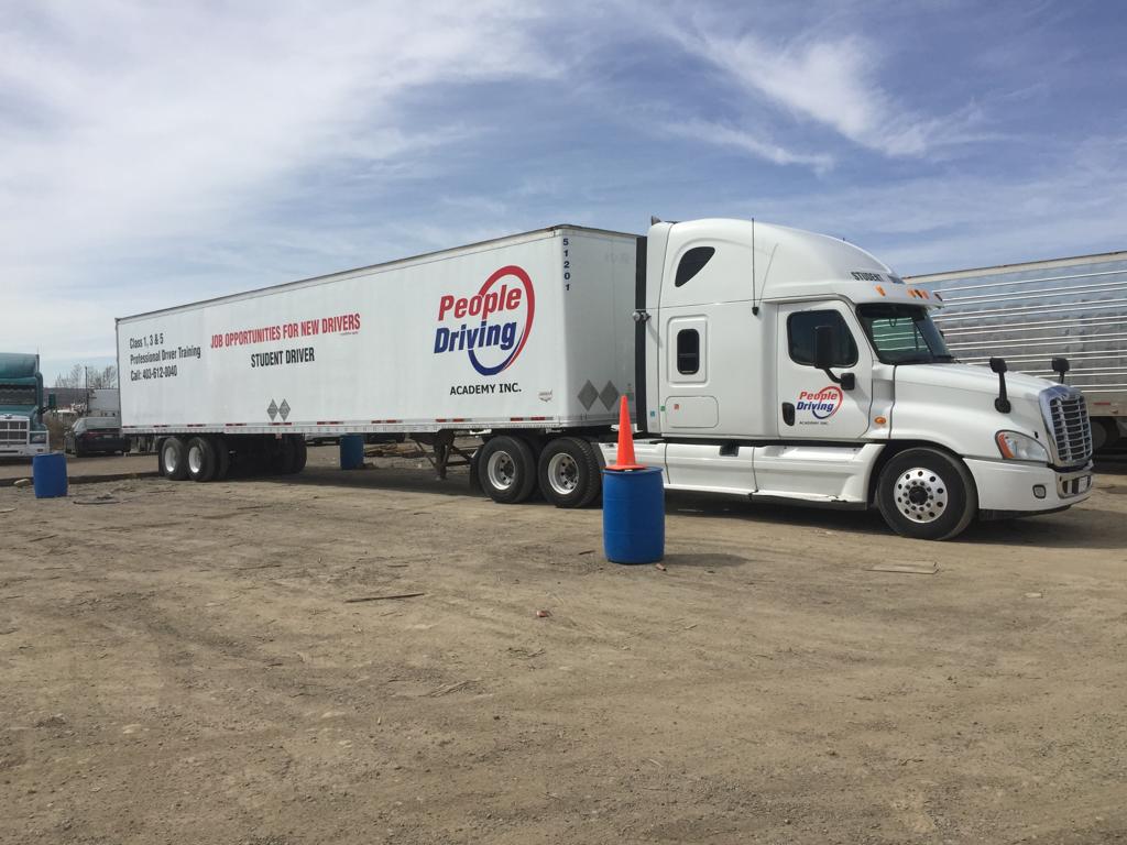 People Driving Academy's Truck lessons at the driving school Calgary